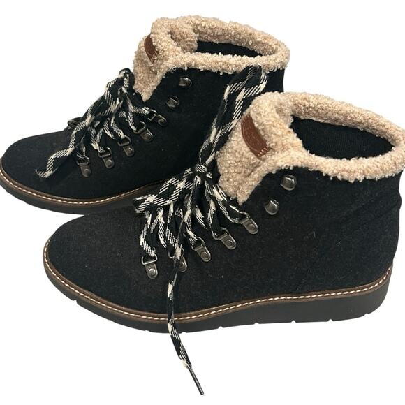 Dr Scholl’s So Comfy Cozy Laced Waterproof Boot Size 7 - Picture 4 of 9